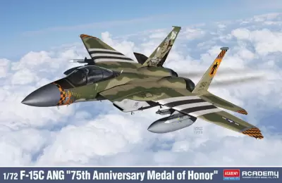 Amerykański myśliwiec F-15C 75. rocznica Medal of Honor