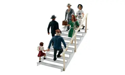 Figurki, ludzie na schodach