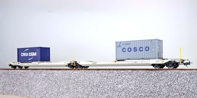 Wagon kieszeniowy Sdggmrs, NL-RN, z kontenerami CMA CGM + Cosco