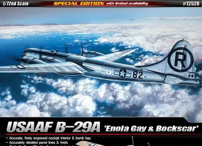 Amerykański bombowiec Boeing B-29A Enola Gay & Bockscar