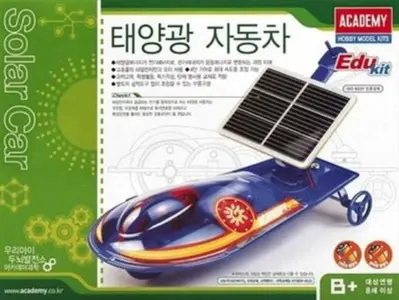 Model edukacyjny - samochód na baterię słoneczną