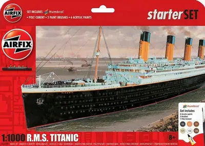 Brytyjski transatlantyk RMS Titanic, z farbami