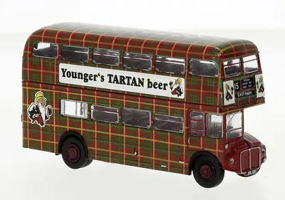 Autobus piętrowy AEC Routemaster 1960, z reklamą piwa Younger´s Tartan