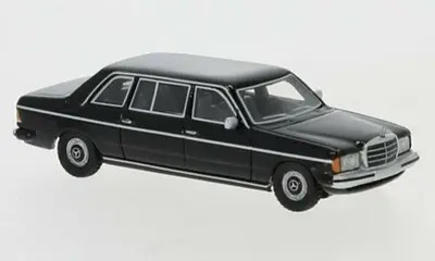 Samochód Mercedes V123 sedan czarny 1977