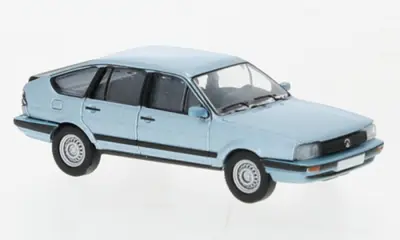 VW Passat B2 Trophy, jasnoniebieski metallic, 1985