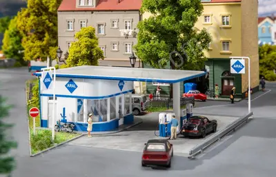 Mała stacja benzynowa