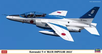 Japoński samolot szkolno treningowy Kawasaki T-4 'Blue Impulse 2022'