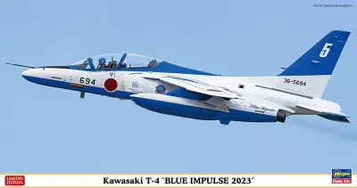 Samolot szkolno-treningowo Kawasaki T-4 'Blue Impulse 2023'