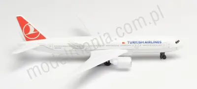 Single Airplane Turkish Airlines