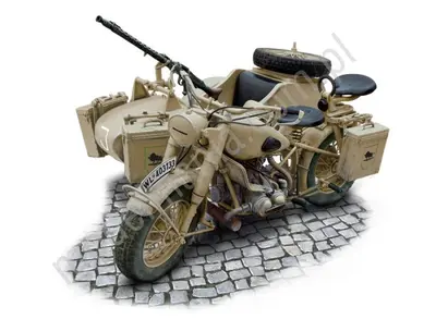 Niemiecki motocykl wojskowy BMW R75 z wózkiem bocznym