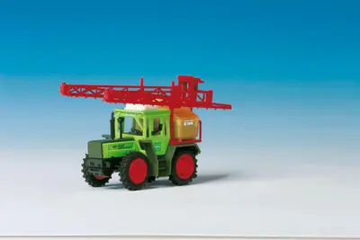 MB traktor z osprzętem do oprysków