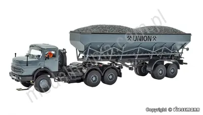 Ciężarówka MB z okrągłą maską z podbieraczem węgla UNION, podstawa, model funkcjonalny